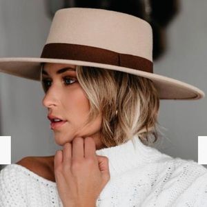 VICI Boater Hat ⛵️